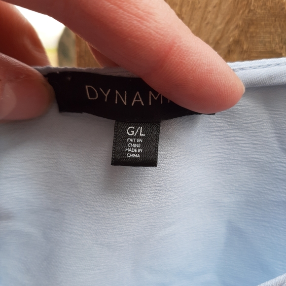 Baby blue sleevless blouse - Picture 3 of 4